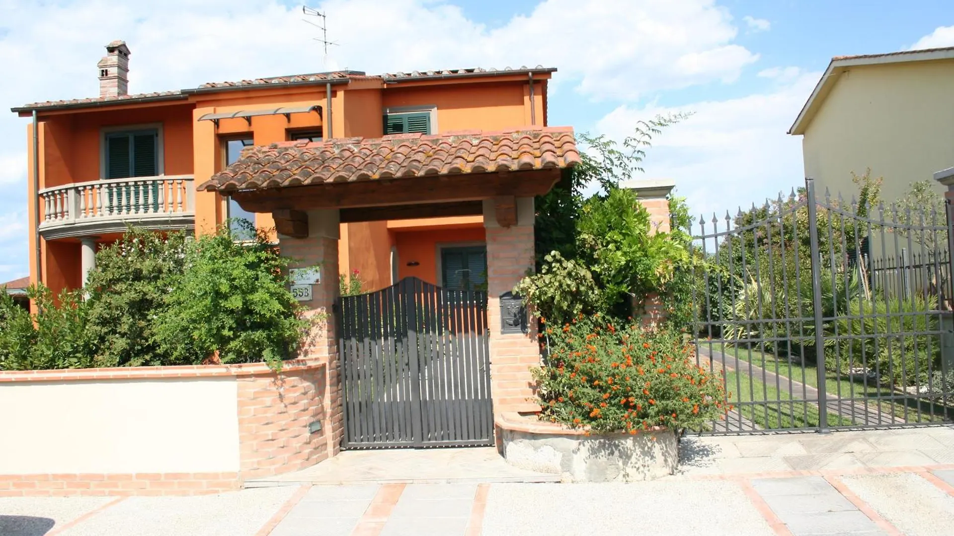 Appartamento Casa Fiorita Stabbia